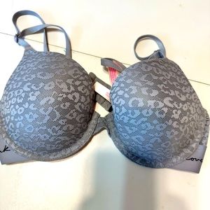 Victoria’s Secret Pink Bra 34C